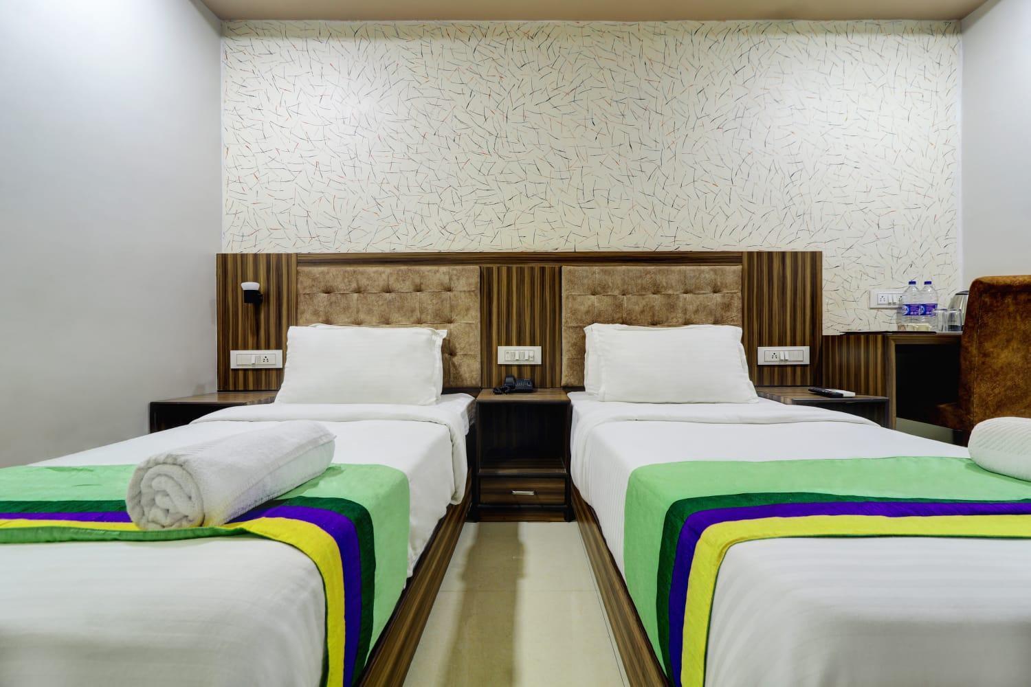Hotel New Blue Sapphire Residency มุมไบ ภายนอก รูปภาพ